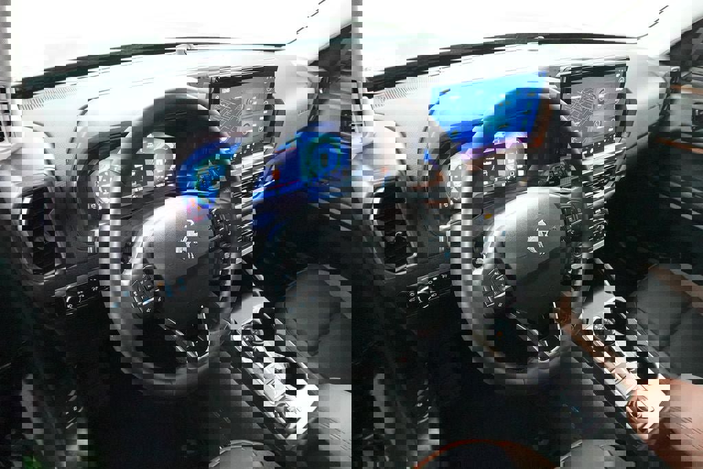 Certified 2025 Ford Bronco Sport Outer Banks w/ Outer Banks Tech Package+ AWD/4WD image 27