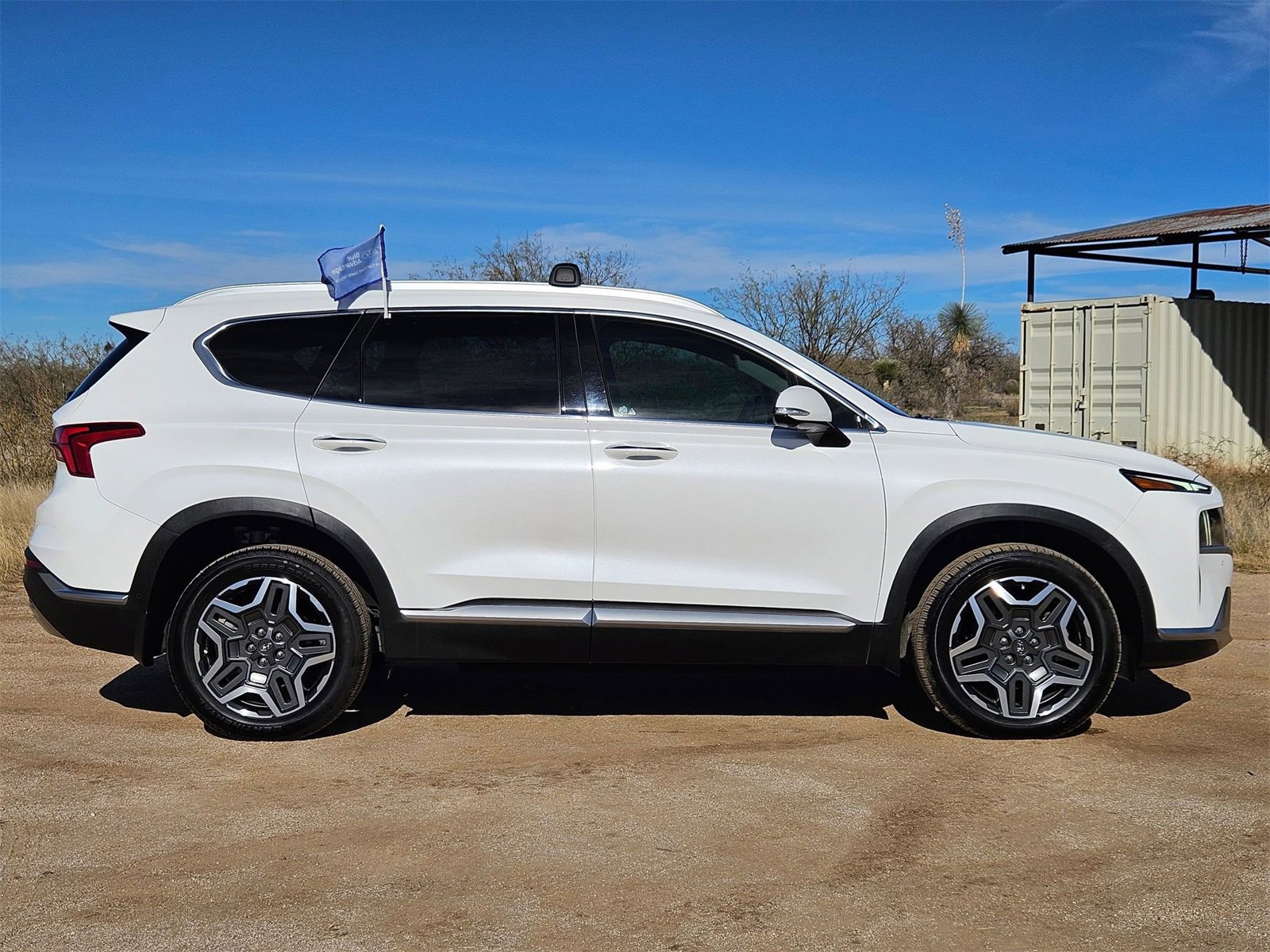 Used 2022 Hyundai Santa Fe Limited image 4