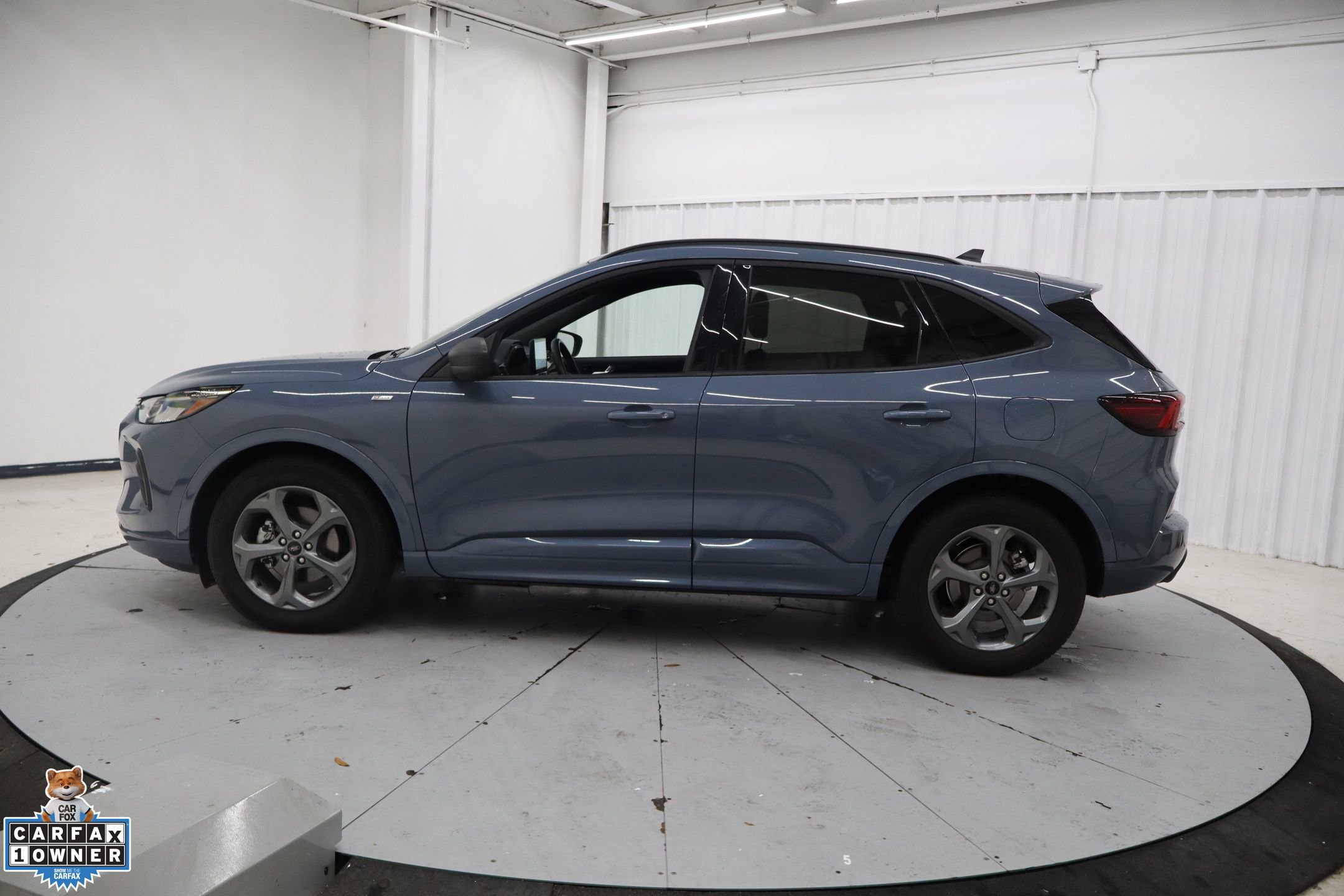 Certified 2024 Ford Escape ST-Line w/ Tech Pack #1 FWD image 6