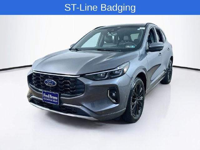 Certified 2023 Ford Escape ST-Line Elite w/ Premium Technology Package AWD/4WD image 3