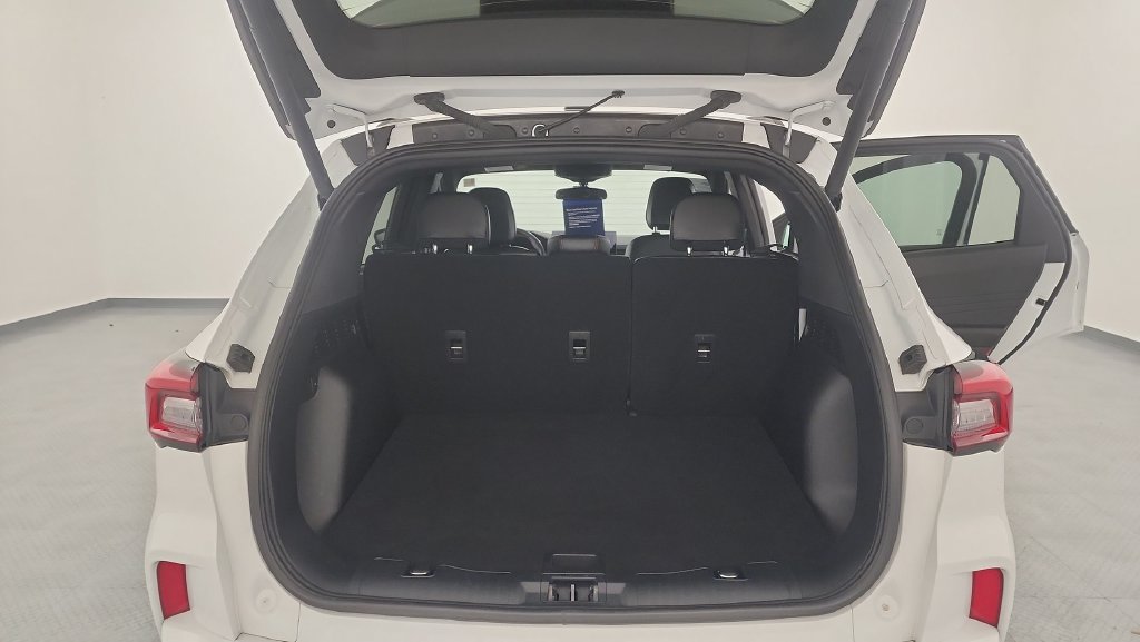 Certified 2023 Ford Escape ST-Line w/ Tech Pack #1 AWD/4WD image 26