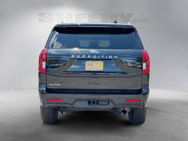 Certified 2025 Ford Expedition Active AWD/4WD image 14