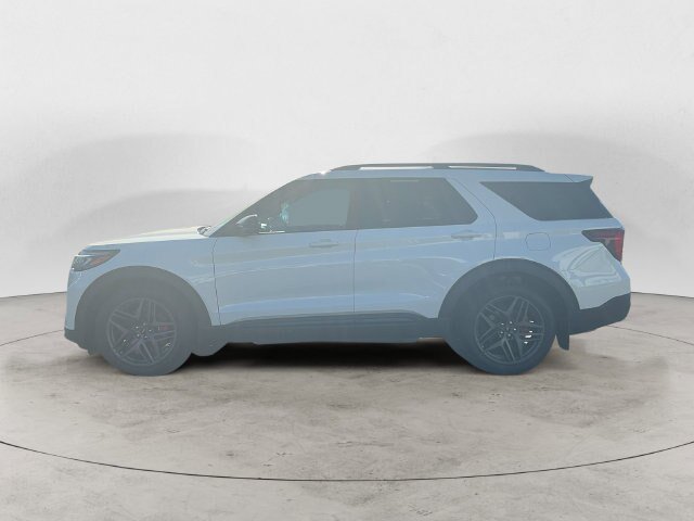 Certified 2025 Ford Explorer ST AWD/4WD image 8