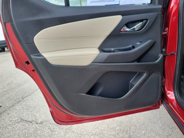 Used 2023 Chevrolet Traverse Premier w/ LPO, Floor Liner Package FWD image 16