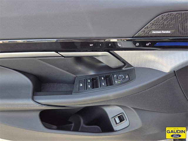 Used 2024 BMW 530i w/ M Sport Package image 19