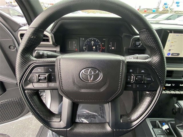 Used 2025 Toyota Tacoma SR RWD image 18