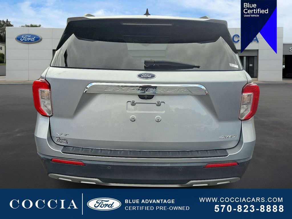 Certified 2021 Ford Explorer XLT w/ Equipment Group 202A image 4