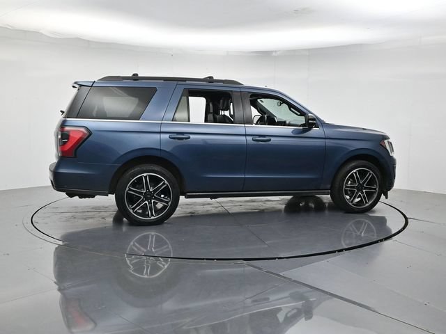 Certified 2019 Ford Expedition Limited w/ Equipment Group 303A AWD/4WD image 2