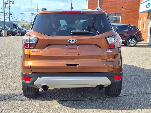 Certified 2017 Ford Escape SE w/ Equipment Group 201A FWD image 18