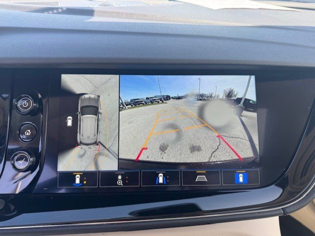 Used 2023 Buick Envision Avenir image 22