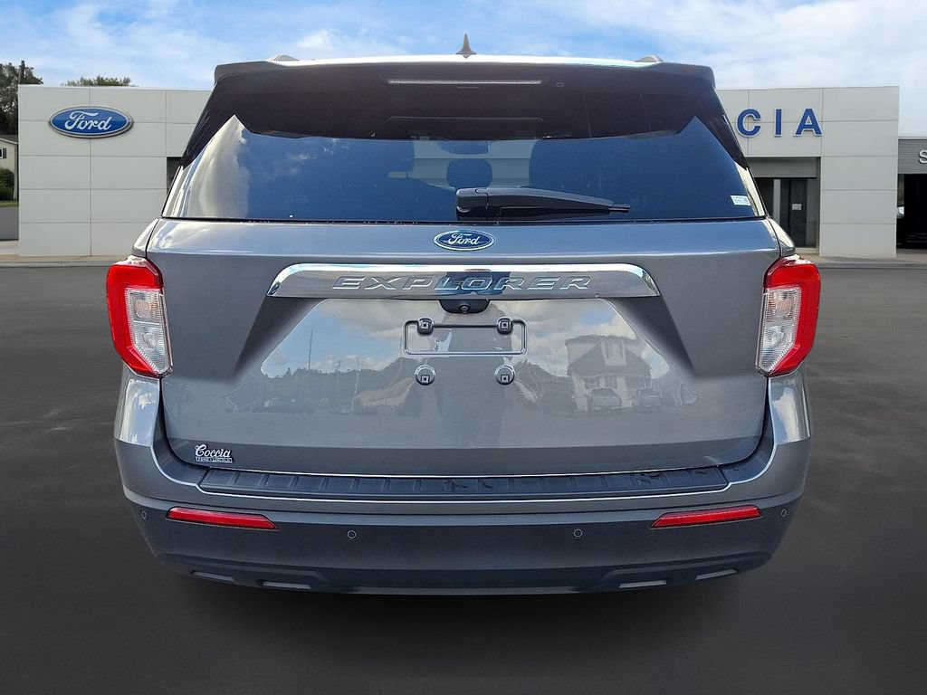 Certified 2022 Ford Explorer XLT AWD/4WD image 5