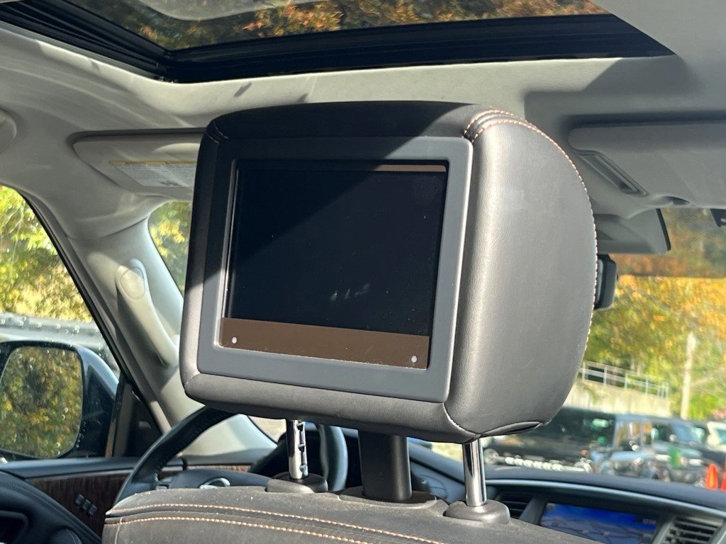 Used 2018 Nissan Armada Platinum w/ Captain Seat Package image 11