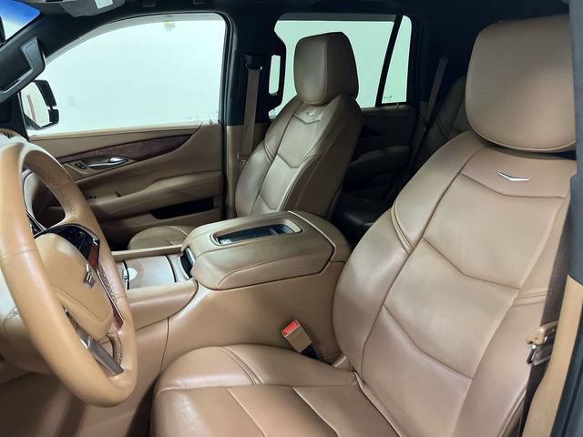 Used 2017 Cadillac Escalade Platinum AWD/4WD image 8