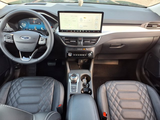 Certified 2024 Ford Escape Platinum w/ Premium Technology Package AWD/4WD image 14