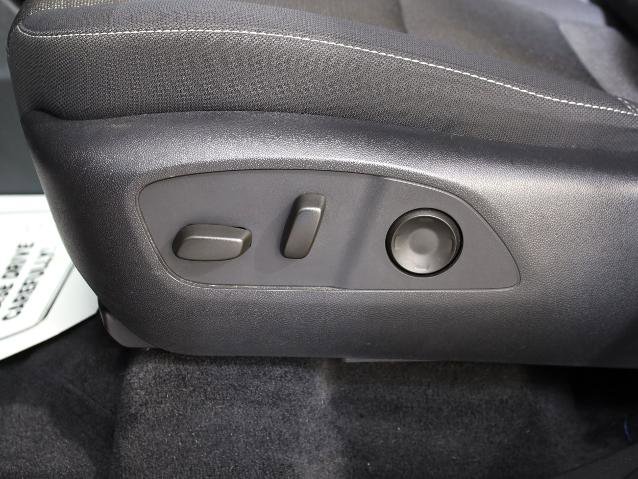 Used 2024 Chevrolet Traverse LT w/ Midnight/Sport Edition image 22