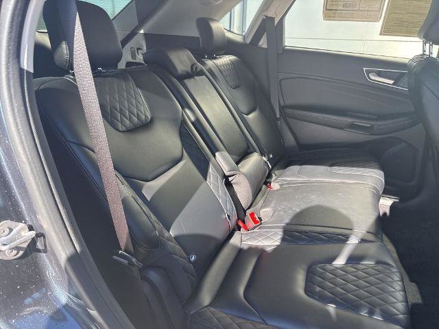 Certified 2024 Ford Edge Titanium image 32