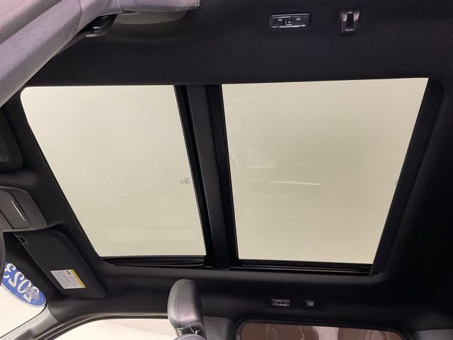 Certified 2023 Ford F150 Lariat w/ Equipment Group 502A High image 17