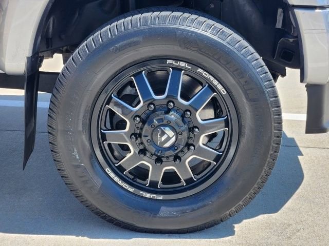 Certified 2022 Ford F450 Platinum w/ FX4 Off-Road Package AWD/4WD image 10