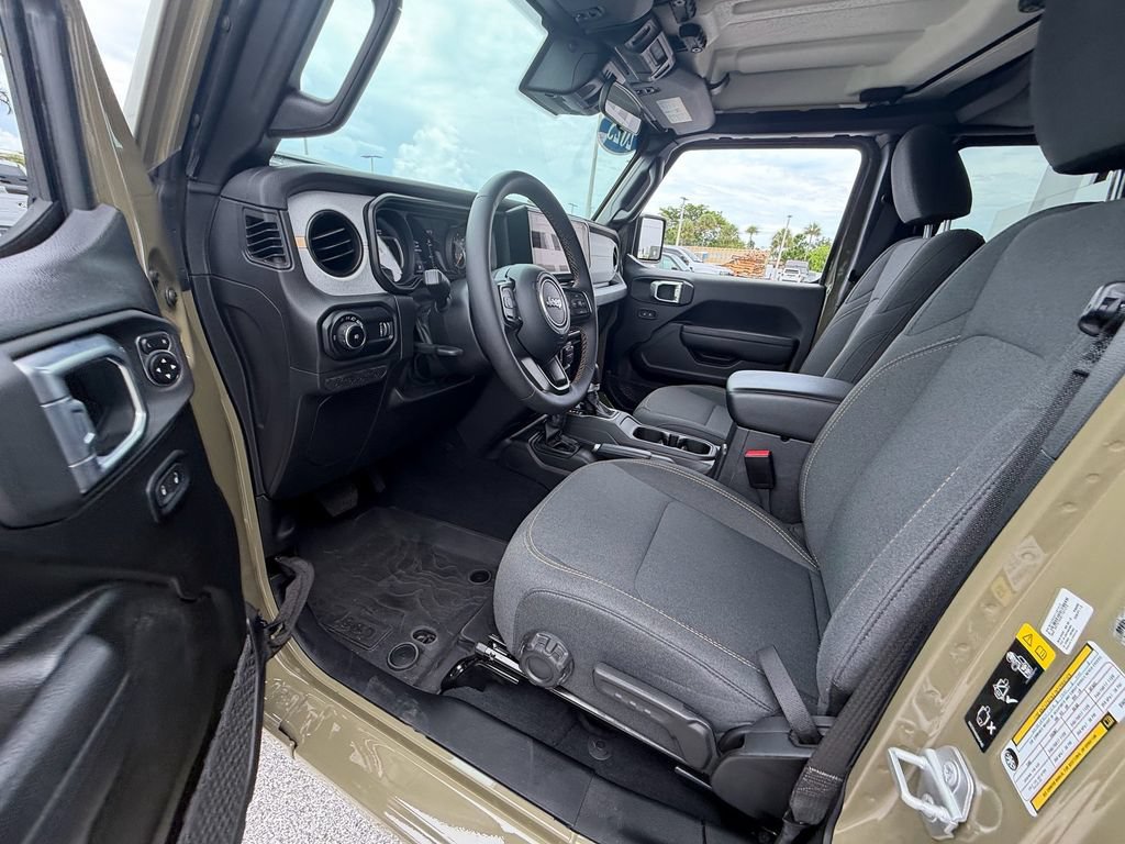 Used 2025 Jeep Wrangler Unlimited Sport AWD/4WD image 11