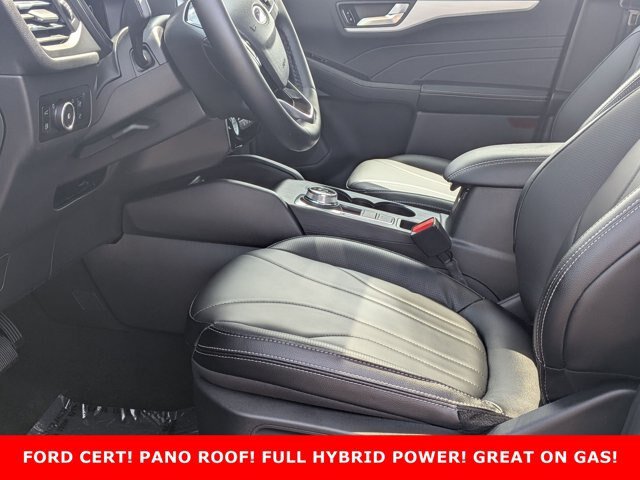 Certified 2025 Ford Escape Platinum w/ Premium Technology Package FWD image 11