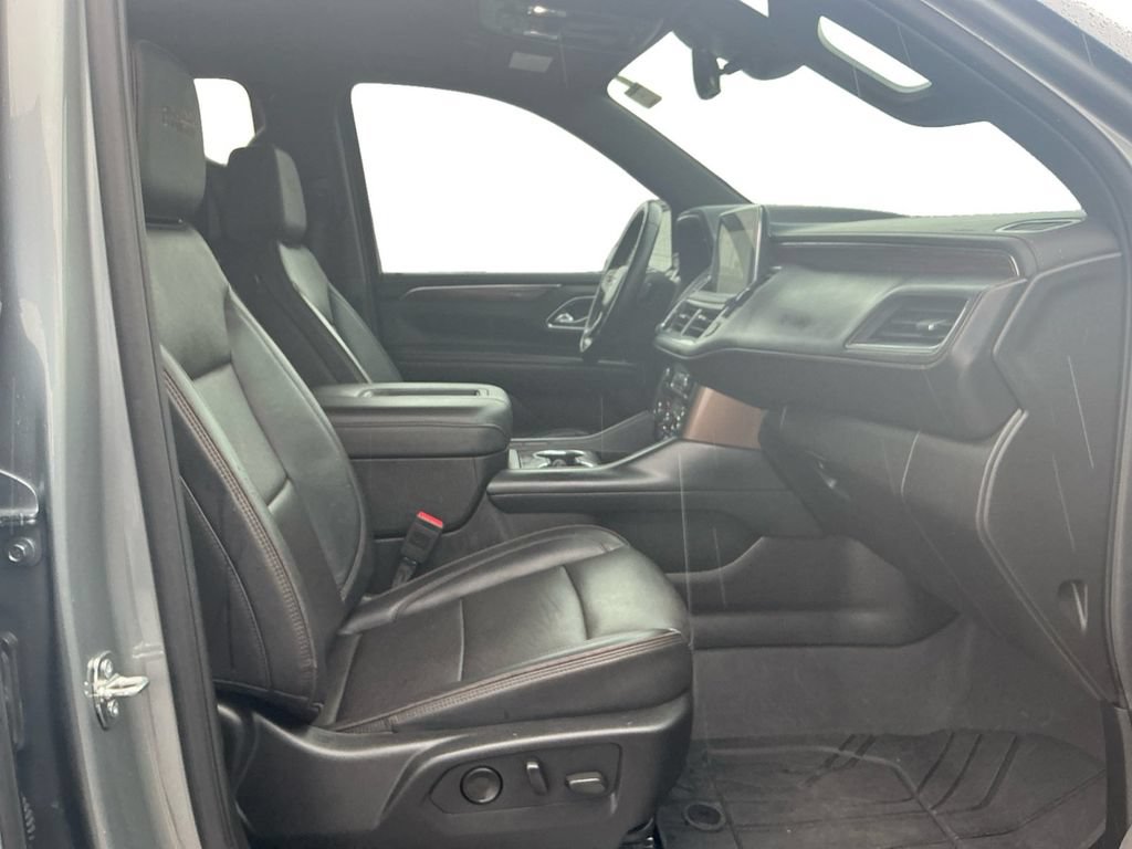Used 2024 Chevrolet Suburban High Country w/ Advanced Technology Package AWD/4WD image 22