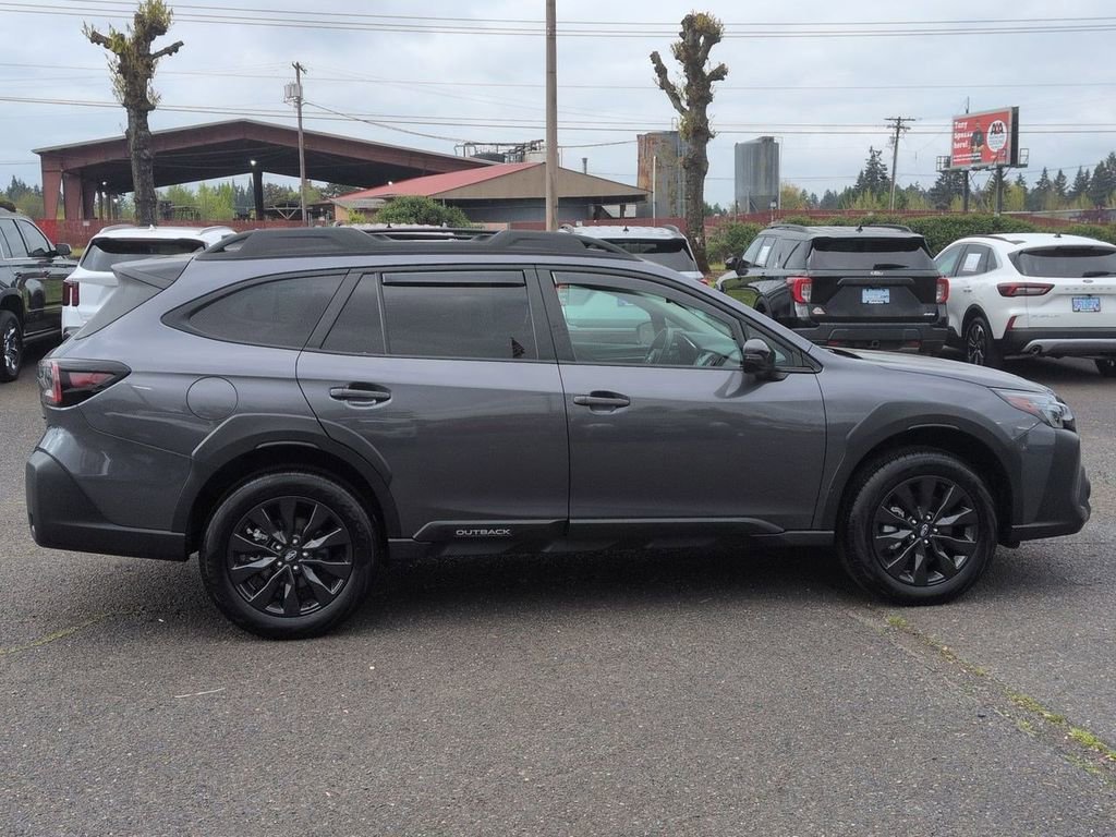 Used 2025 Subaru Outback Onyx Edition AWD/4WD image 6