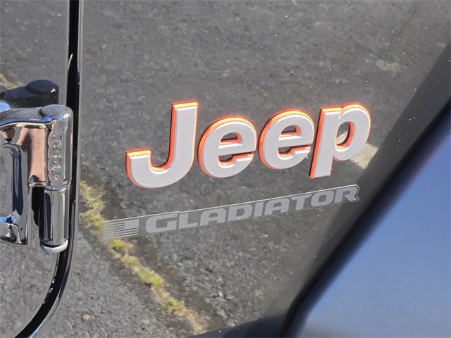 Used 2025 Jeep Gladiator Mojave w/ Convenience Group image 21