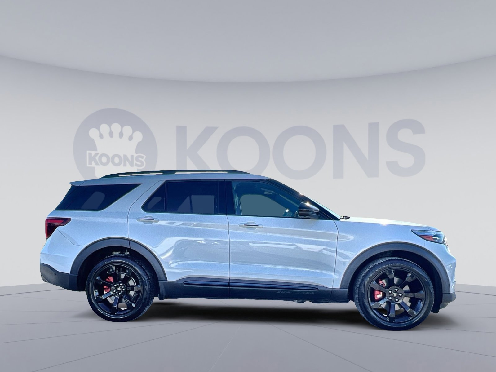 Certified 2020 Ford Explorer ST w/ ST Street Pack image 6