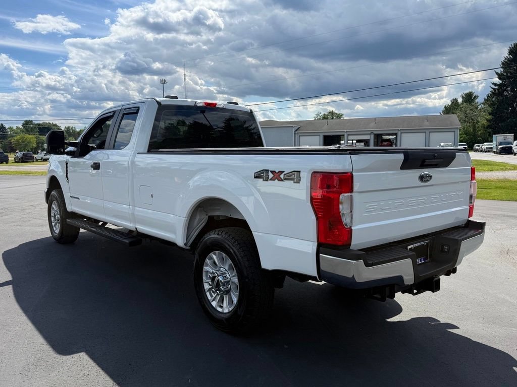 Certified 2022 Ford F350 XL w/ STX Appearance Package AWD/4WD image 4