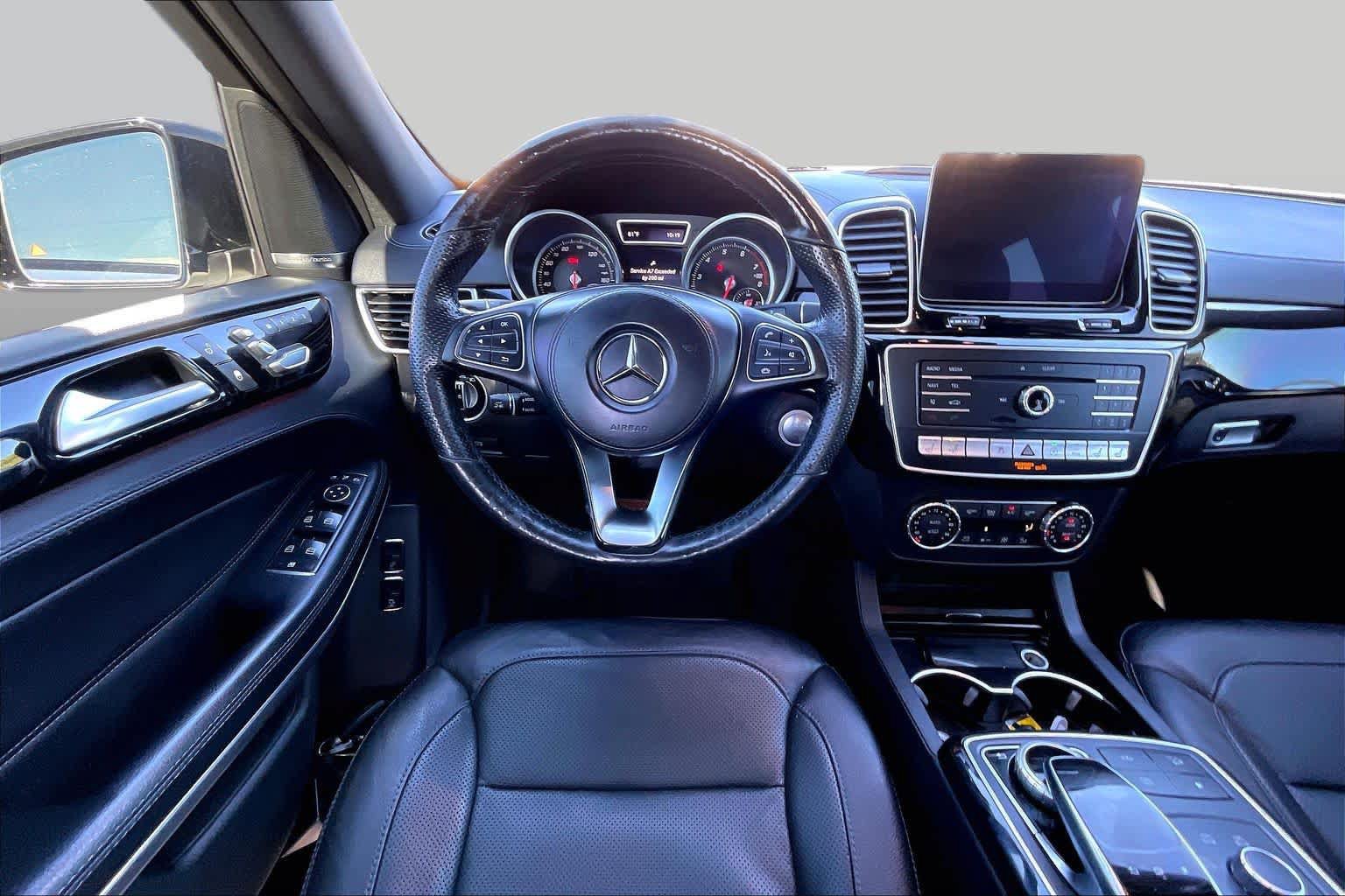 Used 2017 Mercedes-Benz GLS 550 4MATIC image 6