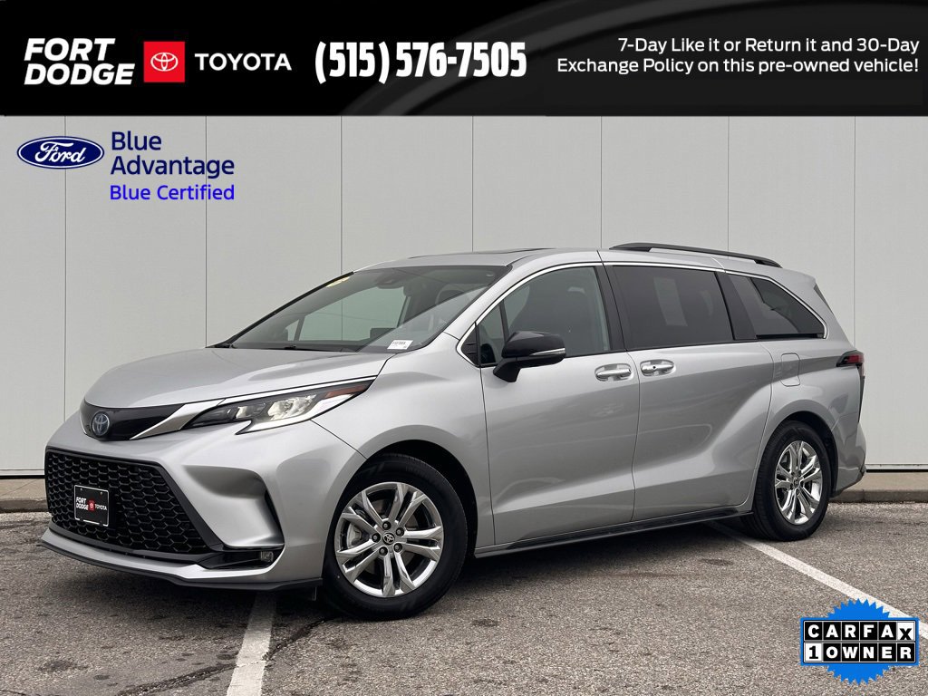 Used 2023 Toyota Sienna XSE image 6