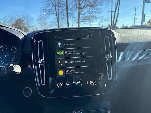 Used 2022 Volvo XC40 T5 R-Design w/ Advanced Package image 28