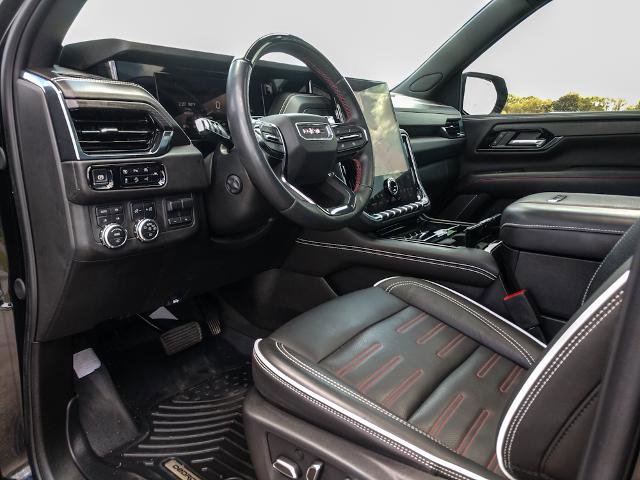 Used 2025 GMC Yukon AT4 Ultimate image 9
