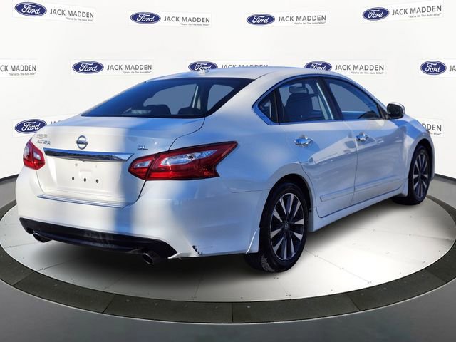 Used 2017 Nissan Altima 2.5 SL image 4