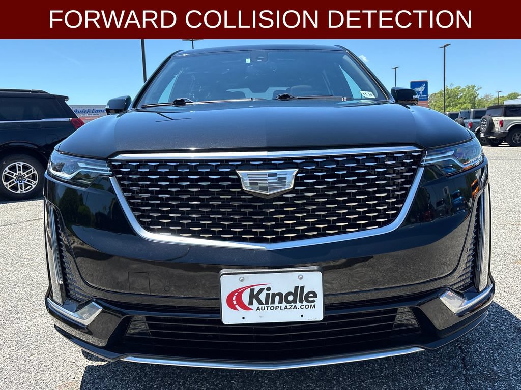 Used 2024 Cadillac XT6 Luxury AWD/4WD image 2