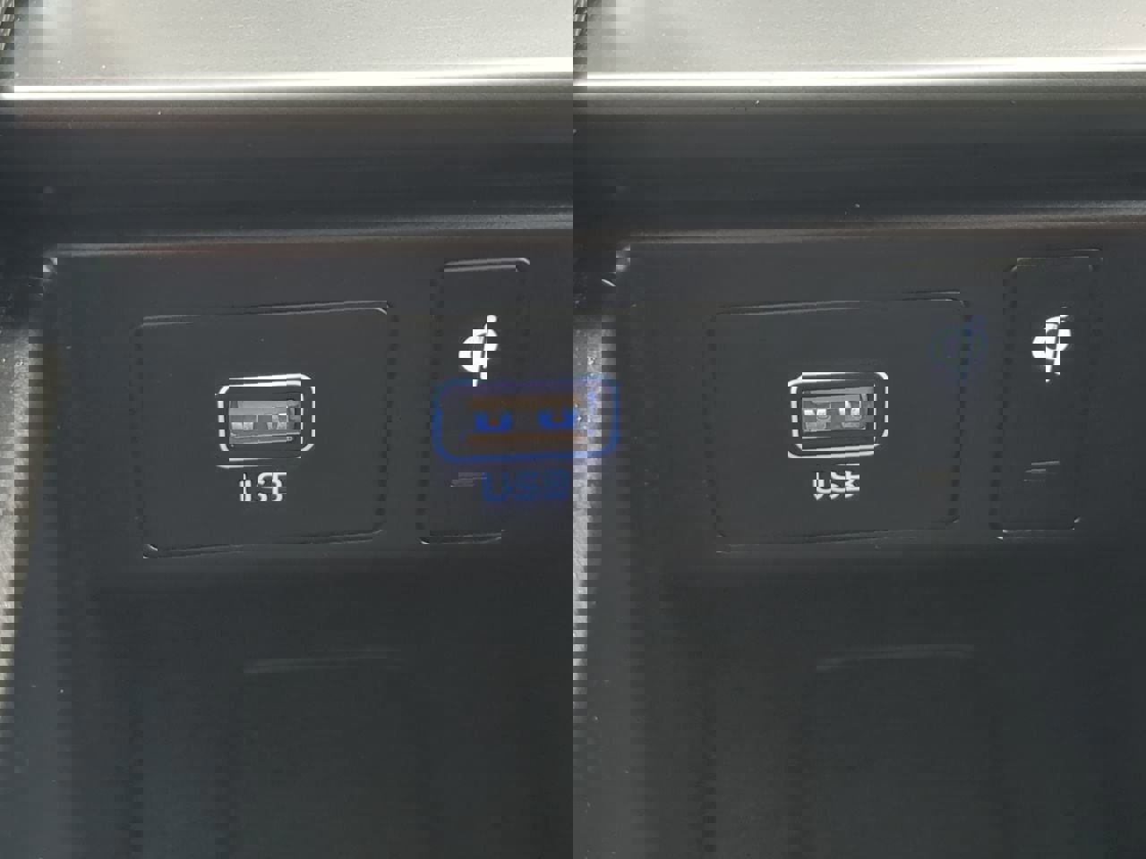 Used 2025 Hyundai Palisade Calligraphy image 21