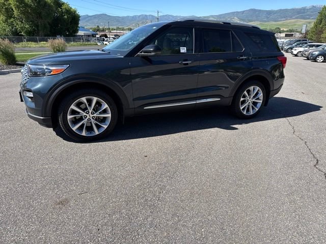 Certified 2023 Ford Explorer Platinum w/ Technology Package AWD/4WD image 2