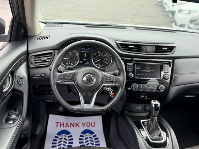 Used 2019 Nissan Rogue S image 17