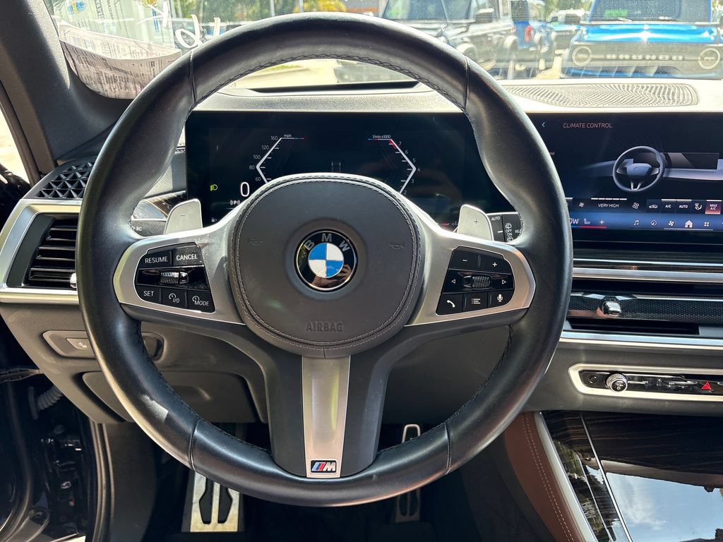 Used 2024 BMW X5 xDrive40i w/ M Sport Package AWD/4WD image 18