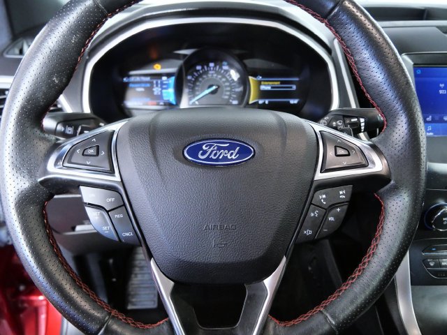 Certified 2020 Ford Edge ST-Line w/ Cold Weather Package AWD/4WD image 22