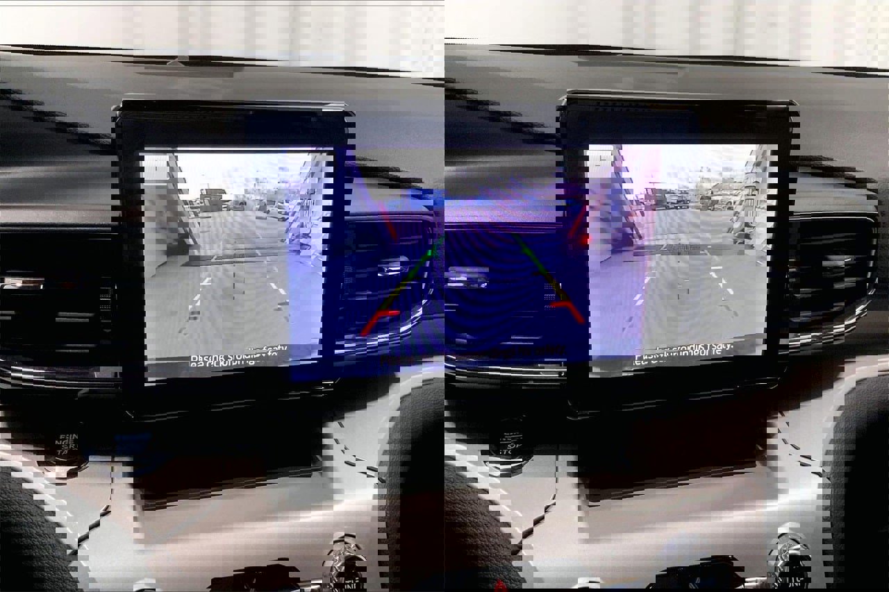 Certified 2024 Ford Explorer XLT w/ Equipment Group 202A image 24