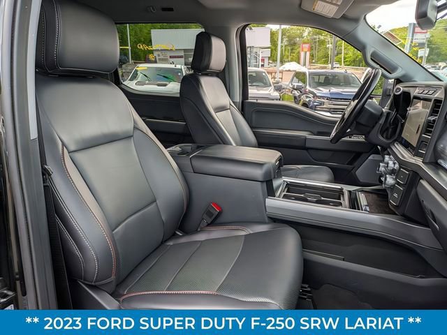 Certified 2023 Ford F250 Lariat w/ Chrome Package image 38