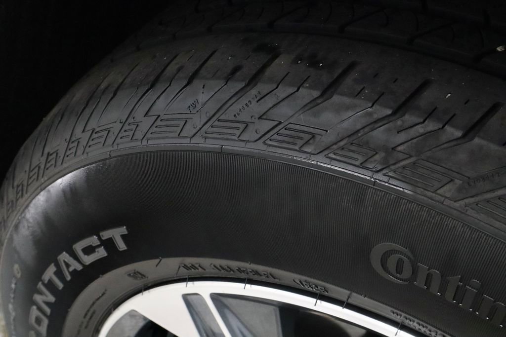 Used 2025 Chevrolet Blazer LT image 20