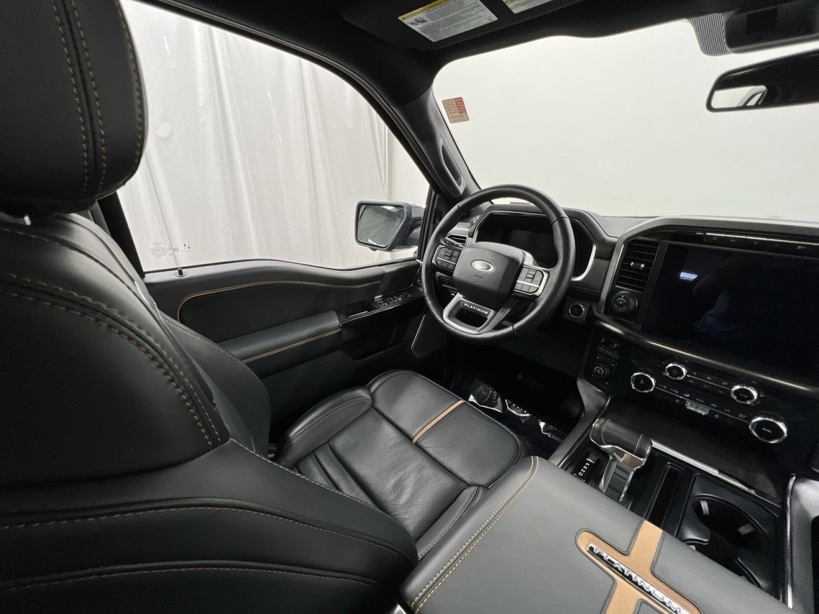 Certified 2023 Ford F150 Platinum w/ Equipment Group 701A High image 18