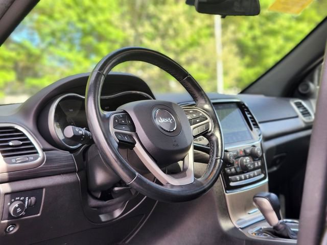 Used 2021 Jeep Grand Cherokee Laredo X AWD/4WD image 19