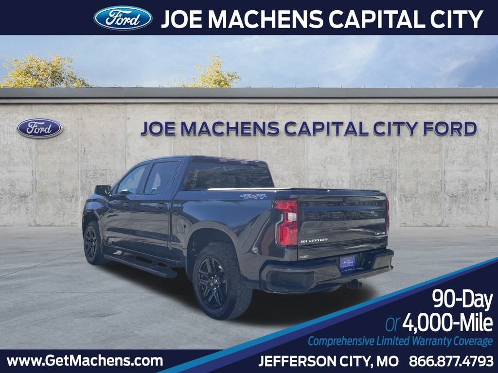 Used 2023 Chevrolet Silverado 1500 Custom image 3