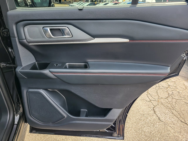 Certified 2025 Ford Explorer ST-Line w/ Premium Package image 24