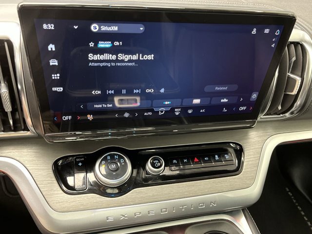 Certified 2025 Ford Expedition Platinum AWD/4WD image 21