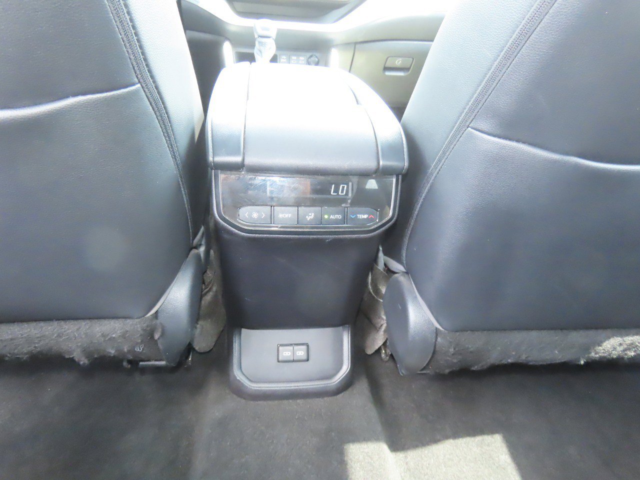Used 2023 Toyota Highlander XLE FWD image 21