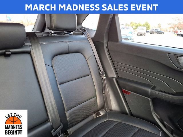 Certified 2022 Ford Escape Titanium w/ Class II Trailer Tow Package image 20